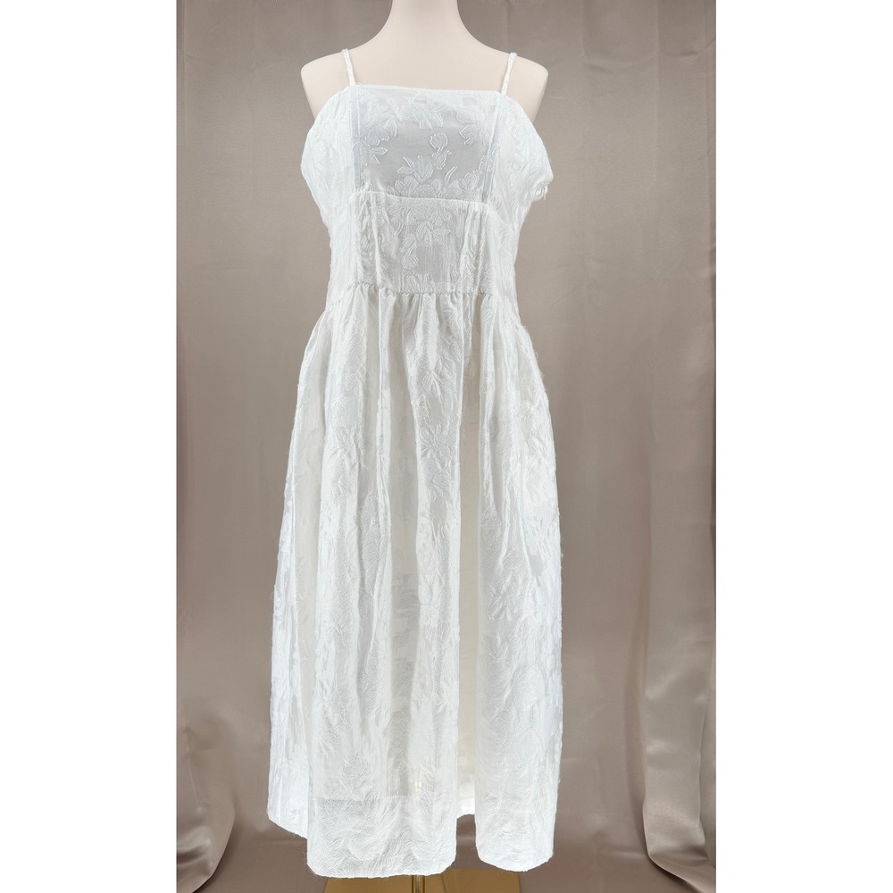 NWT Socialite White Floral Textured Smocked Midi Dress Sleeveless XL